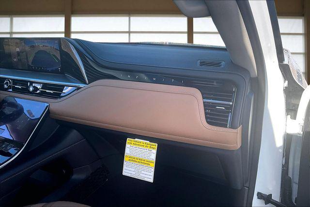 2026 INFINITI QX80 LUXE