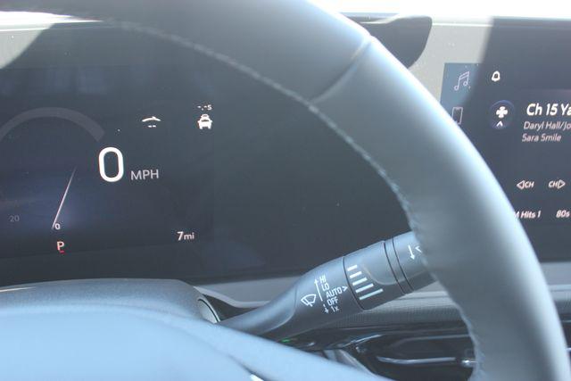 2026 Buick NV Sport Touring FWD