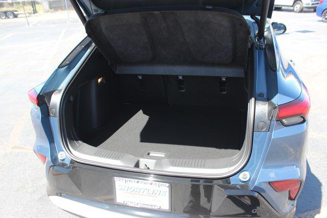 2026 Buick NV Sport Touring FWD
