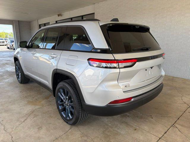 2026 Jeep Grand Cherokee GRAND CHEROKEE 85TH ANNIVERSARY EDITION 4X4