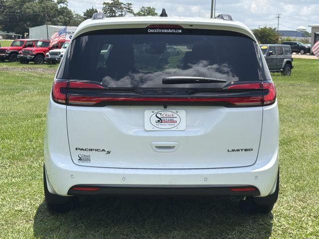 2027 Chrysler Pacifica Limited