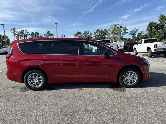 2027 Chrysler Pacifica PACIFICA SELECT