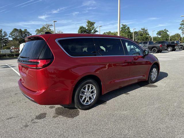 2027 Chrysler Pacifica PACIFICA SELECT