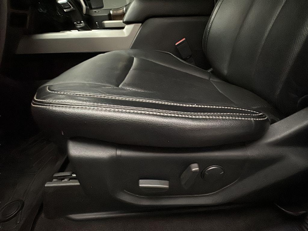 2020 Ford F-150 Lariat - Photo 13
