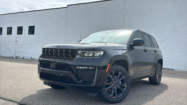 2026 Jeep Grand Cherokee GRAND CHEROKEE LIMITED RESERVE 4X4