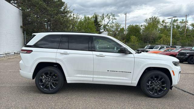 2026 Jeep Grand Cherokee Limited Reserve