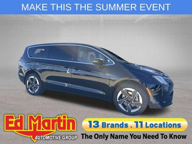 2027 Chrysler Pacifica PACIFICA LIMITED AWD