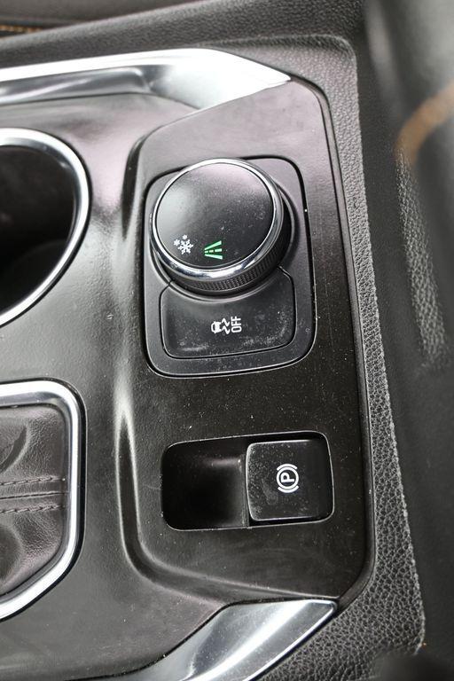 2020 Chevrolet Traverse FWD LS