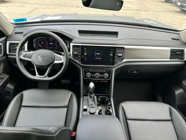 2023 Volkswagen Atlas 3.6L V6 SE w/Technology
