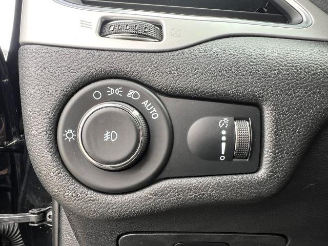 2022 Jeep Cherokee X 4x4