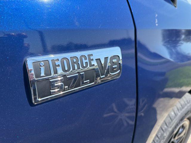 2014 Toyota Tundra SR5 5.7L V8