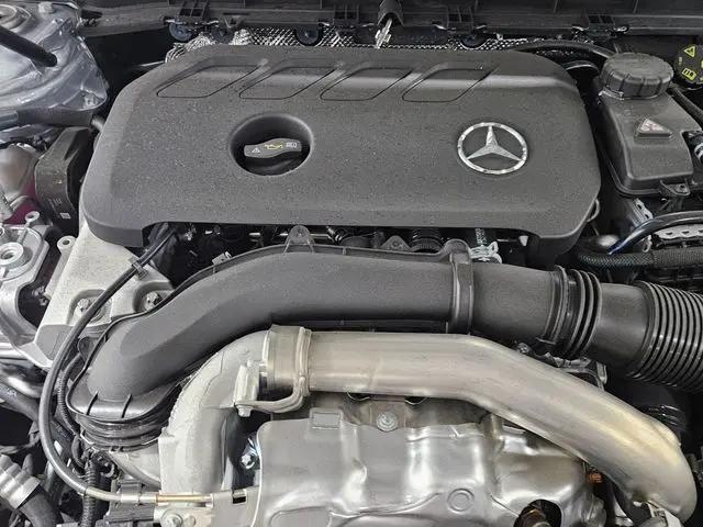 2026 Mercedes-Benz GLB 4MATIC