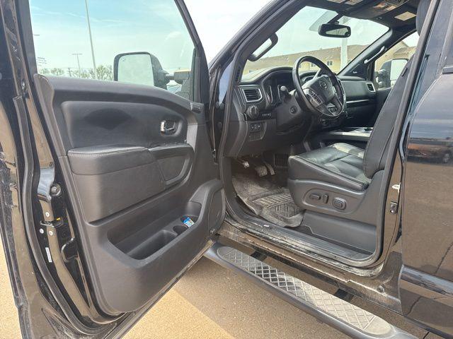 2019 Nissan Titan XD SL Diesel