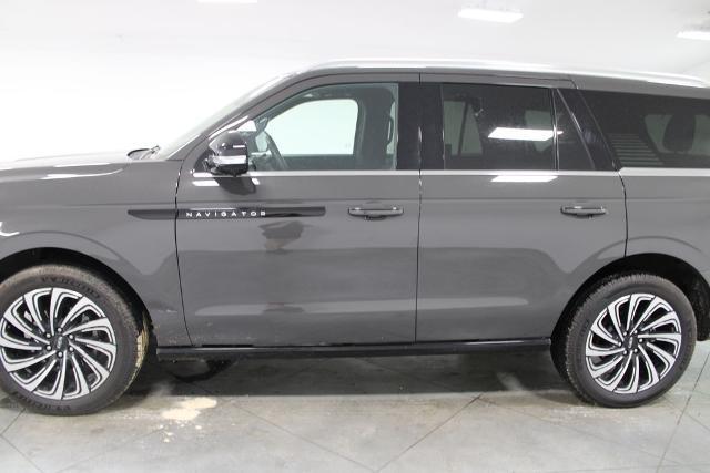 2025 Lincoln Navigator Black Label