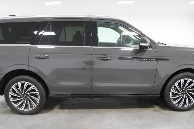 2025 Lincoln Navigator Black Label