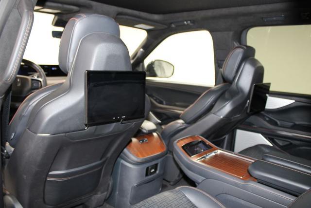 2025 Lincoln Navigator Black Label
