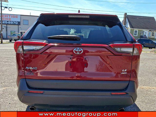 2024 Toyota RAV4 LE