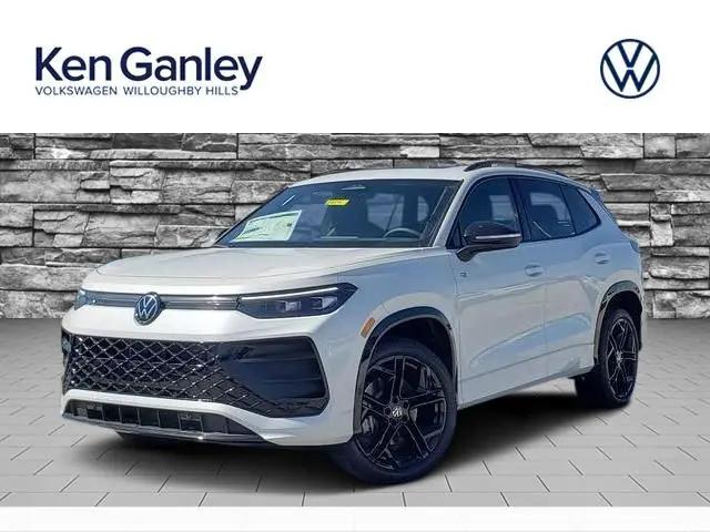 2026 Volkswagen Tiguan SE R-Line Black for sale in Willoughby Hills, OH