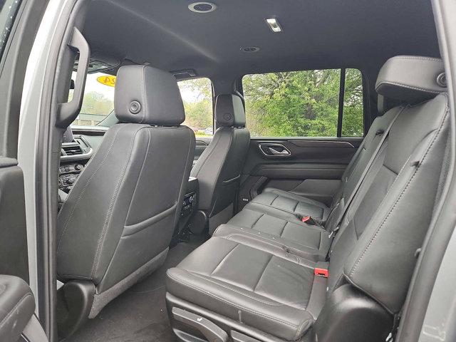 2024 Chevrolet Suburban 4WD LT
