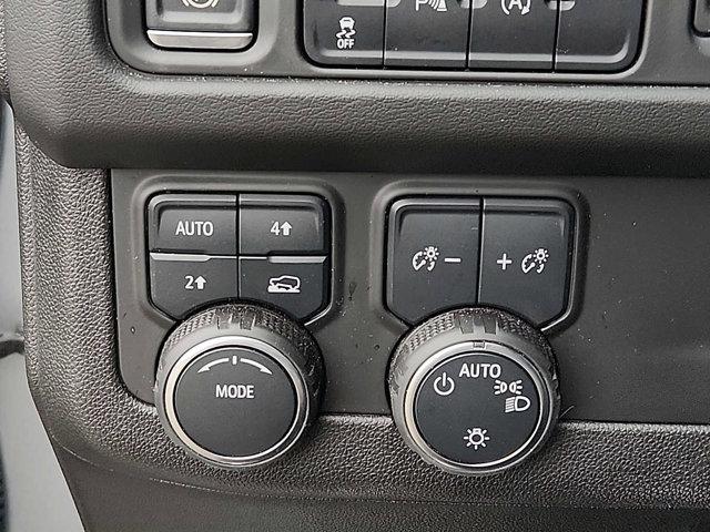 2024 Chevrolet Suburban 4WD LT