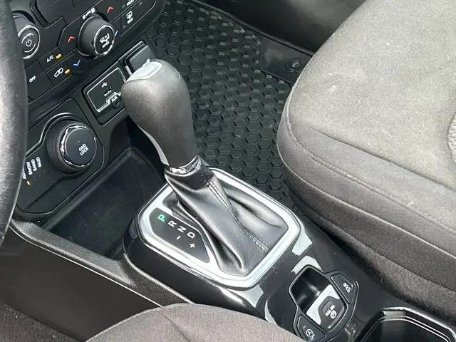2022 Jeep Renegade Altitude 4x4