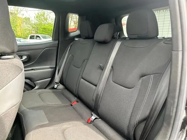 2022 Jeep Renegade Altitude 4x4