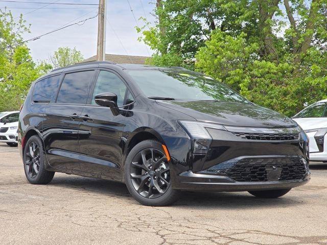 2027 Chrysler Pacifica PACIFICA LIMITED