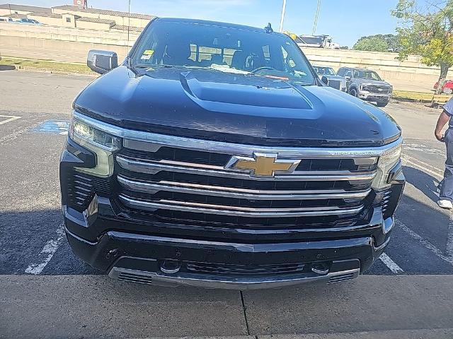 2022 Chevrolet Silverado 1500 4WD Crew Cab Short Bed High Country