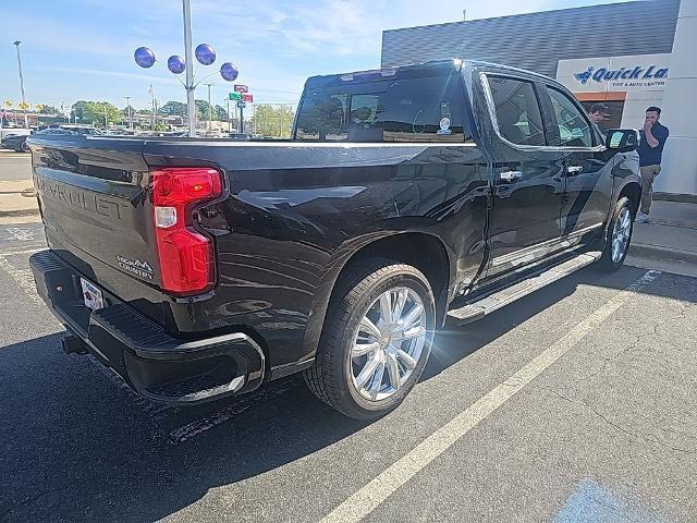 2022 Chevrolet Silverado 1500 4WD Crew Cab Short Bed High Country