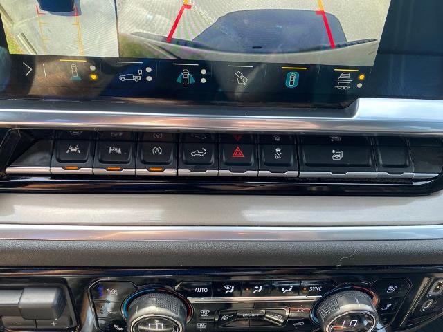 2022 Chevrolet Silverado 1500 4WD Crew Cab Short Bed High Country