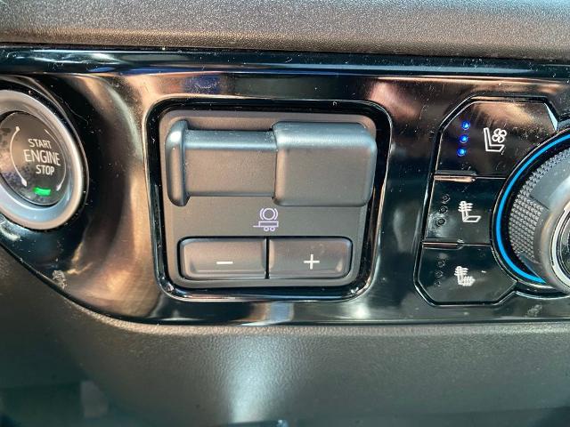 2022 Chevrolet Silverado 1500 4WD Crew Cab Short Bed High Country