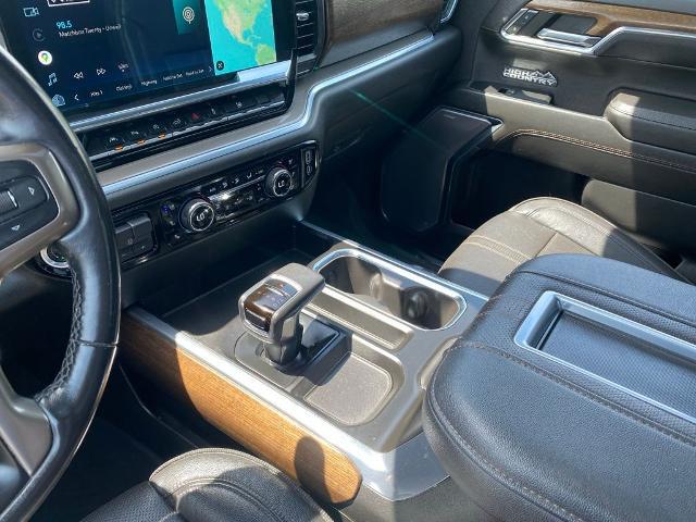2022 Chevrolet Silverado 1500 4WD Crew Cab Short Bed High Country