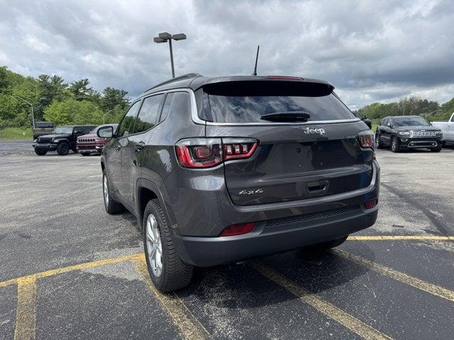 2024 Jeep Compass Latitude 4x4 2024 Jeep Compass Latitude 4x4