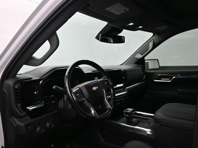 2023 Chevrolet Silverado 1500 4WD Crew Cab Short Bed LTZ