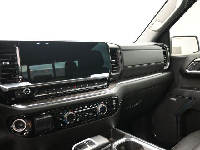 2023 Chevrolet Silverado 1500 4WD Crew Cab Short Bed LTZ