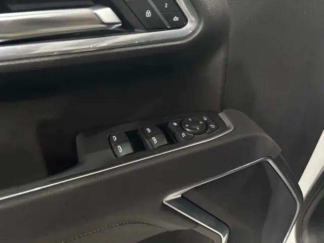 2025 GMC Sierra 1500 4WD Crew Cab Short Box SLT