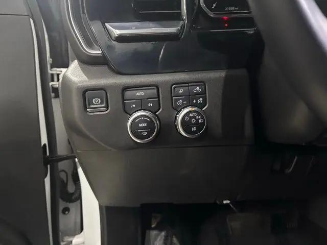 2025 GMC Sierra 1500 4WD Crew Cab Short Box SLT