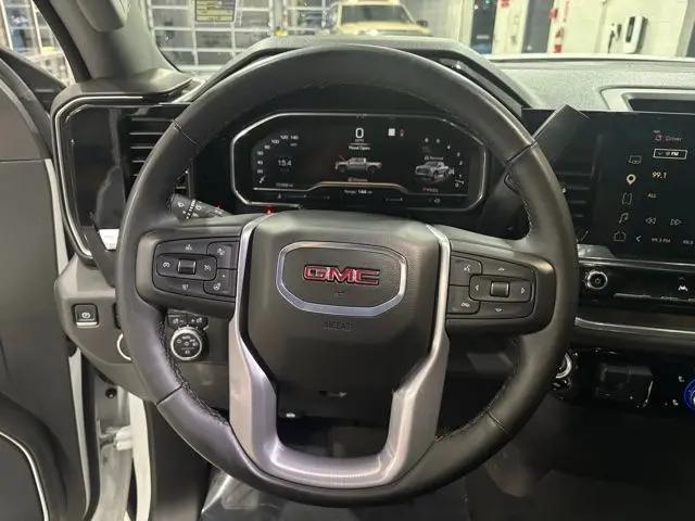 2025 GMC Sierra 1500 4WD Crew Cab Short Box SLT