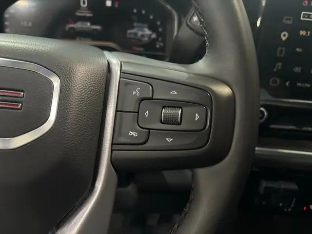 2025 GMC Sierra 1500 4WD Crew Cab Short Box SLT