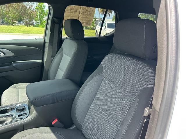 2022 Chevrolet Traverse FWD LT Cloth