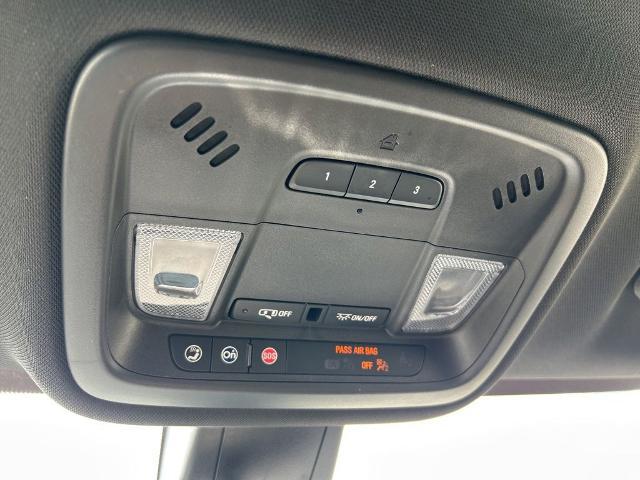 2022 Chevrolet Traverse FWD LT Cloth