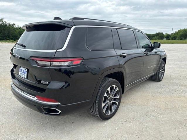 2022 Jeep Grand Cherokee L Overland 4x2