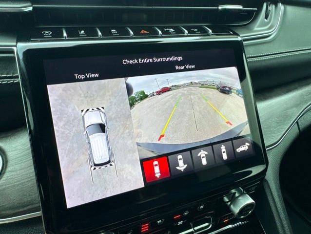 2022 Jeep Grand Cherokee L Overland 4x2