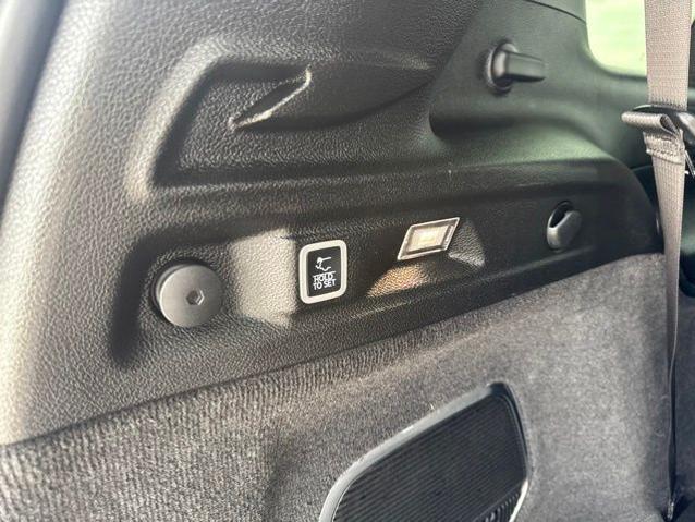 2022 Jeep Grand Cherokee L Overland 4x2