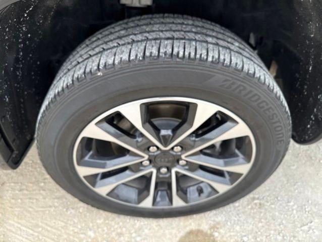 2022 Jeep Grand Cherokee L Overland 4x2