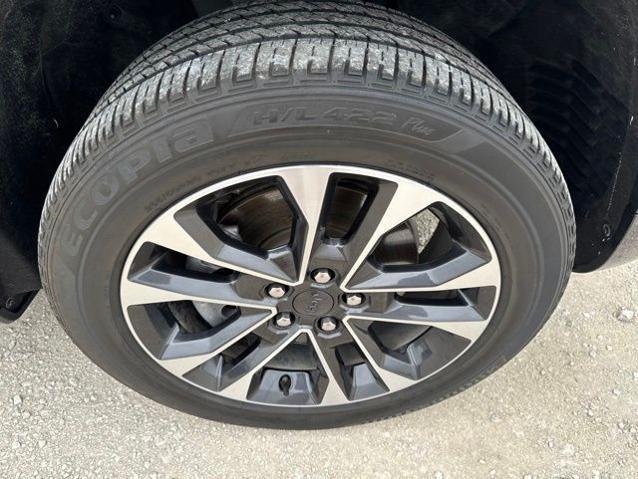 2022 Jeep Grand Cherokee L Overland 4x2