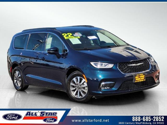 2022 Chrysler Pacifica Hybrid Touring L for sale in Pittsburg, CA