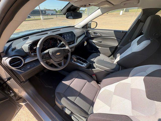 2026 Chevrolet Trax FWD LS
