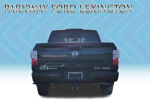 2021 Nissan Titan Crew Cab SV 4x4