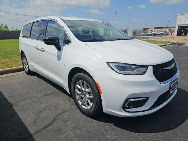 2024 Chrysler Pacifica Touring L for sale in Wichita Falls, TX
